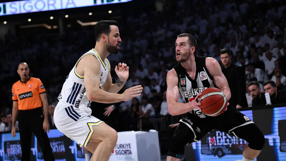 Fenerbahçe Beko, Beşiktaş'ı Devirerek Seride 2-1 Öne Geçti