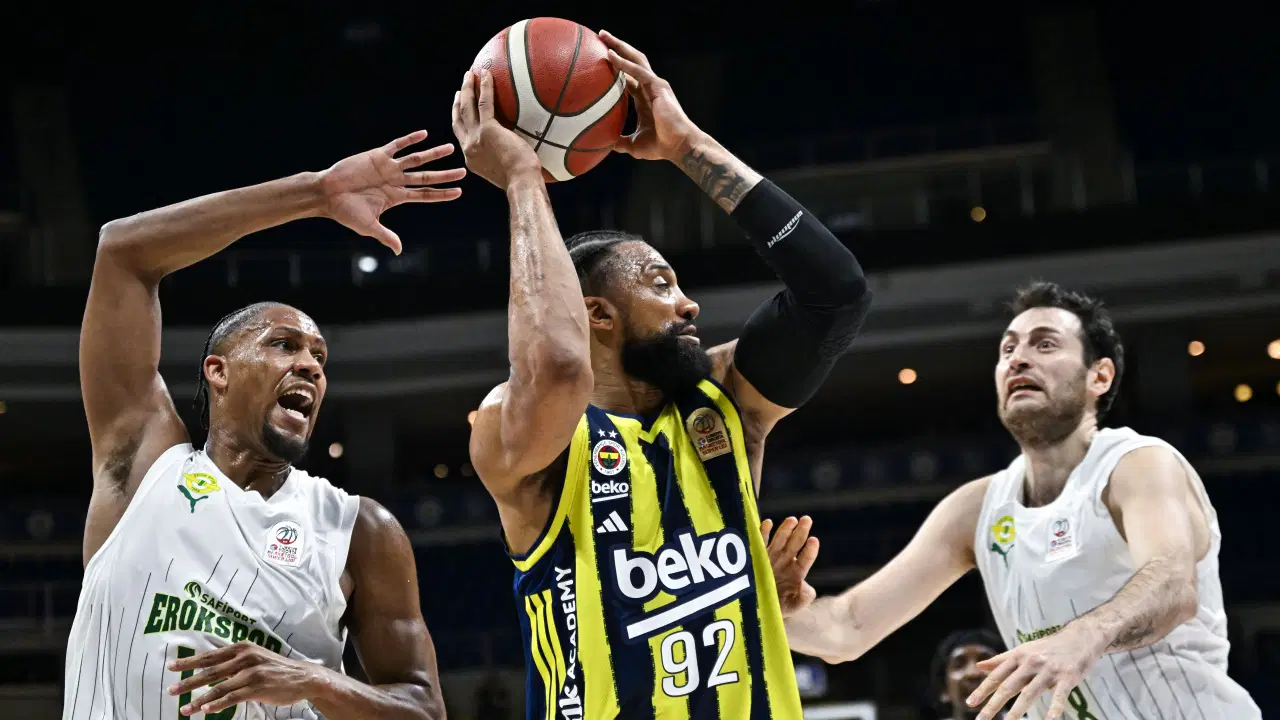 Fenerbahçe Beko, Erokspor karşısında seride 1-0 önde