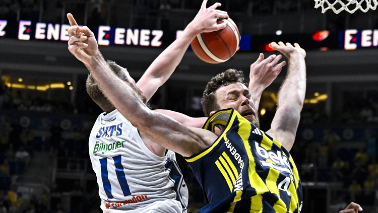 Fenerbahçe Beko final için sahaya çıkıyor, Anadolu Efes umut peşinde