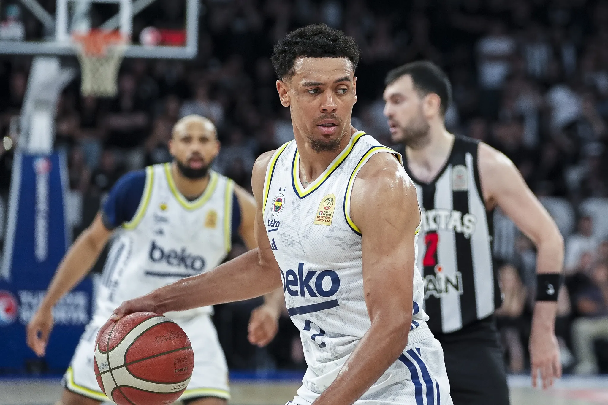 Fenerbahçe Beko Üst Üste 3. Kez Şampiyon