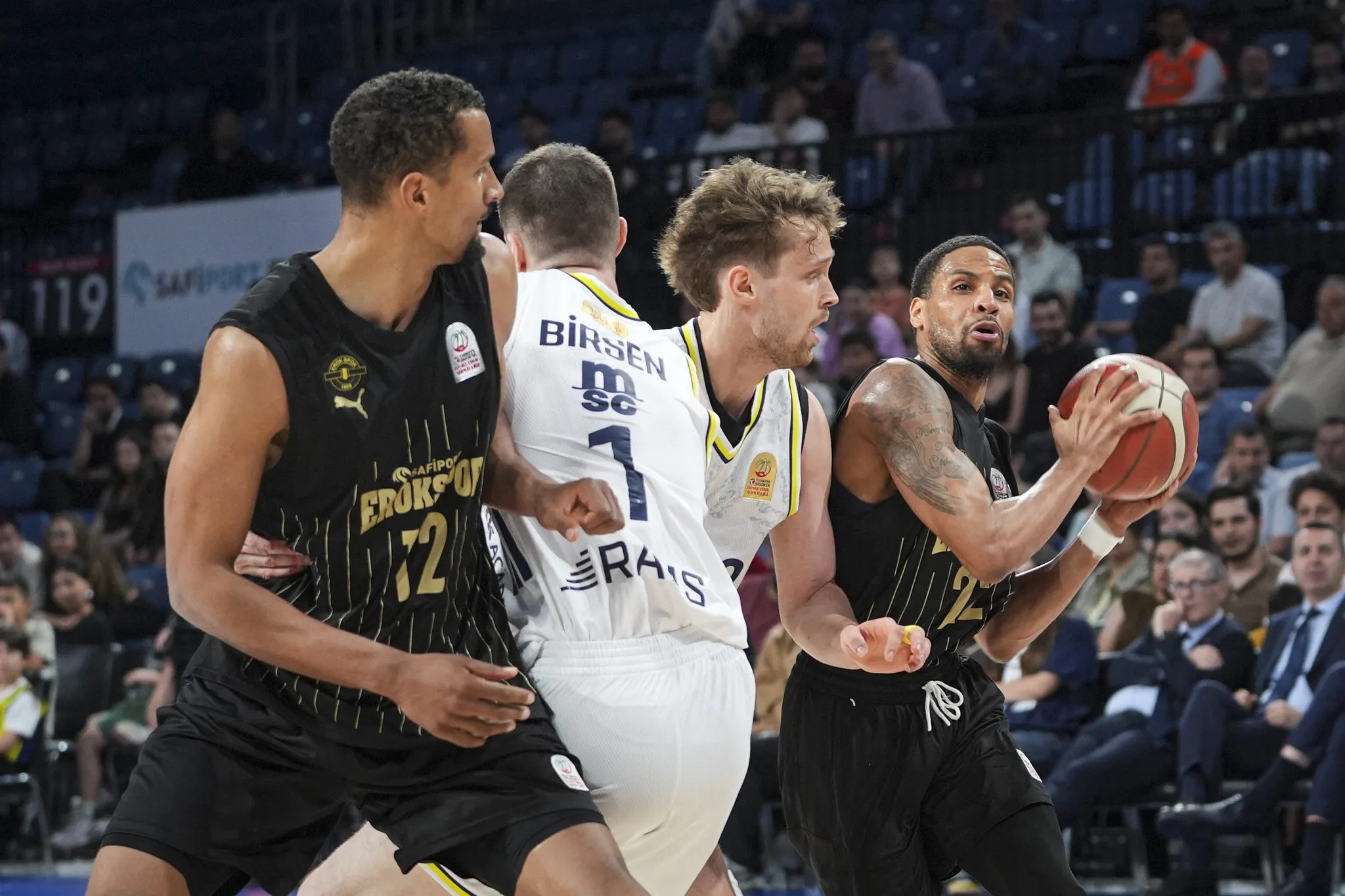 Fenerbahçe Beko Yarı Finalde: Rakip Anadolu Efes