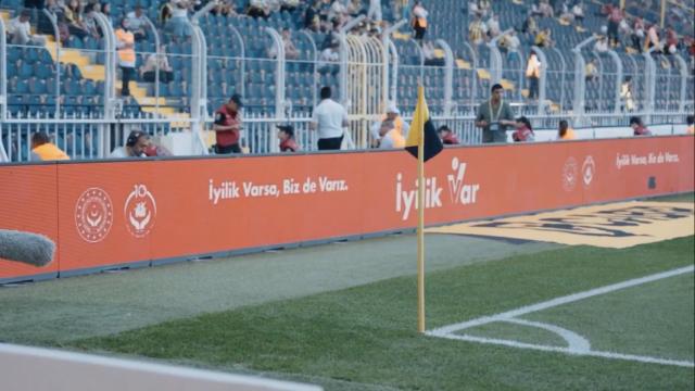 Fenerbahçe-Beşiktaş Derbisinde 'İyilik Var' Platformu Tanıtıldı