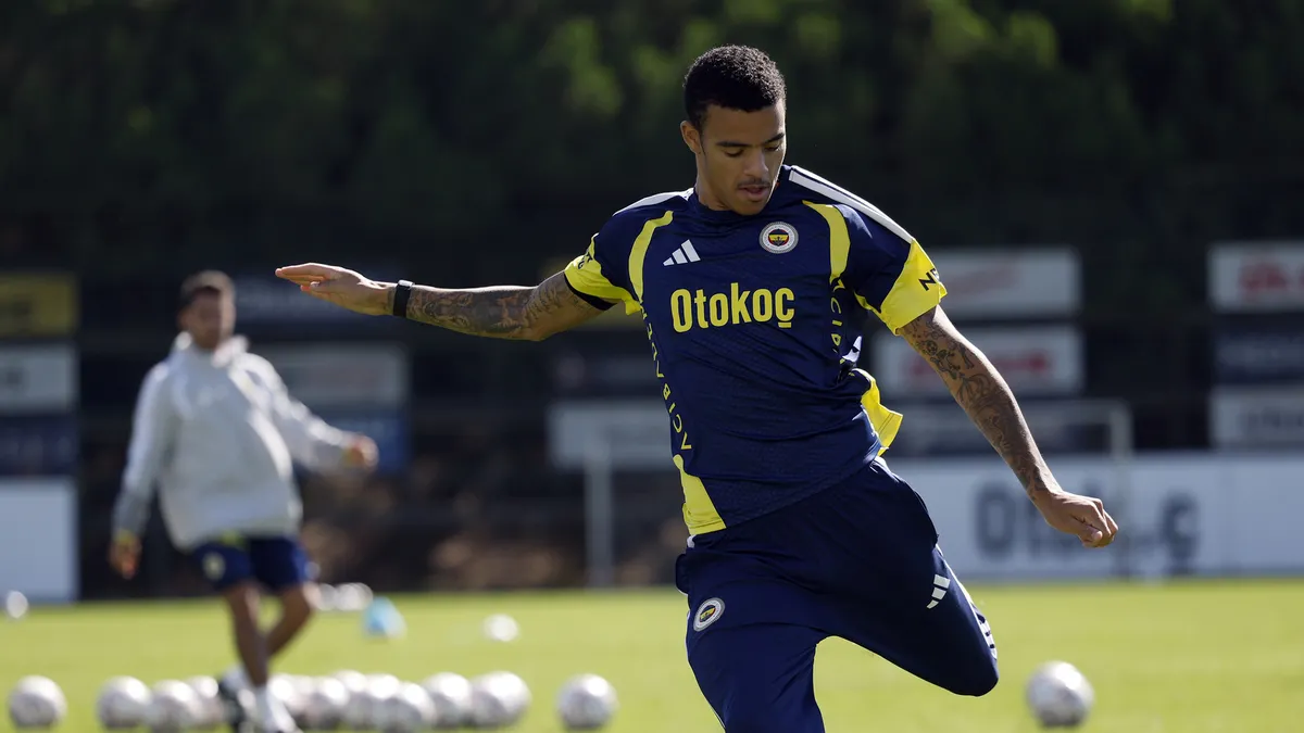 Fenerbahçe, Çaykur Rizespor Deplasmanına Hazırlanıyor