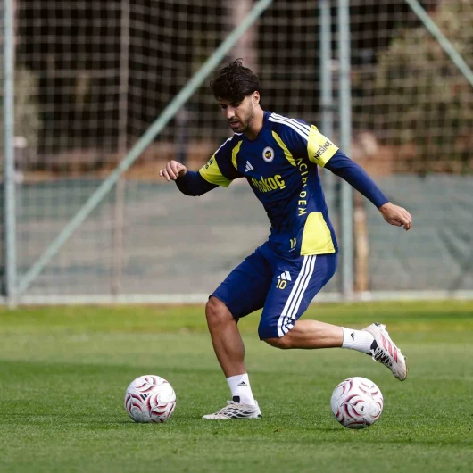 Fenerbahçe, Çaykur Rizespor Deplasmanına Hazırlanıyor