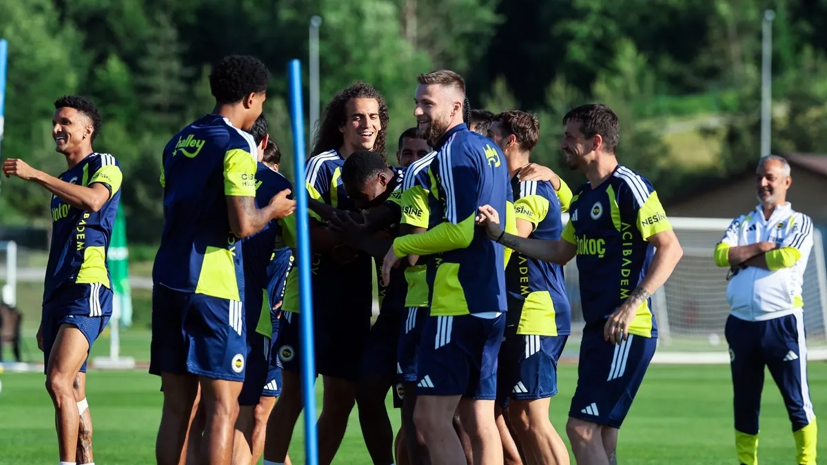 Fenerbahçe'de çift antrenman: Önce salon, sonra saha