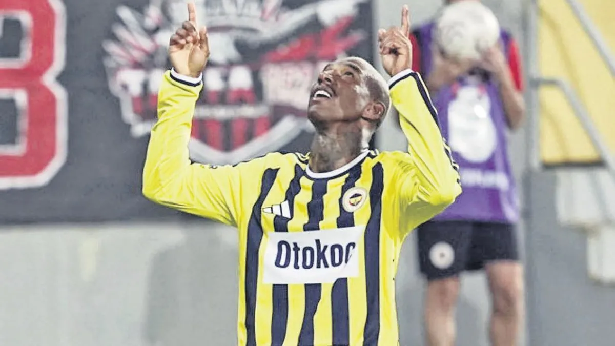 Fenerbahçe'de Talisca ve Al Jazira Kesişti