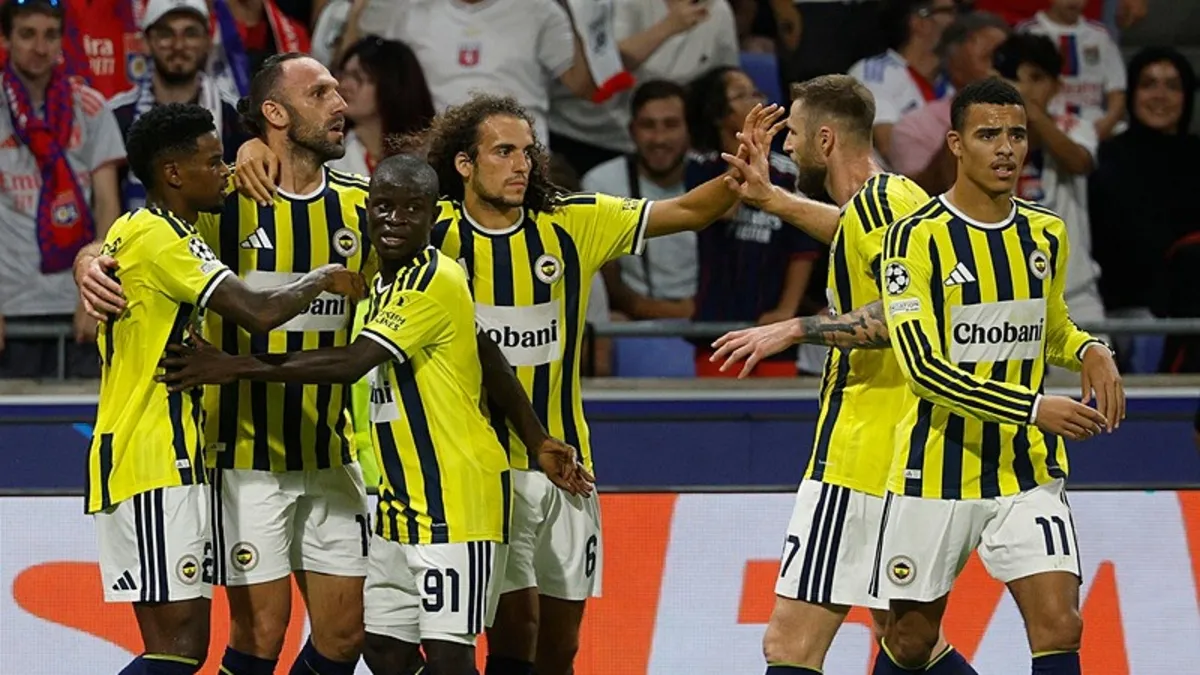 Fenerbahçe Devler Ligi'nde: Lyon'u Devirdi, Galatasaray'ı Geride Bıraktı