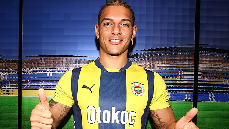 Fenerbahçe, Diego Carlos'un Parma Görüşmeleri İçin İzin Verdi