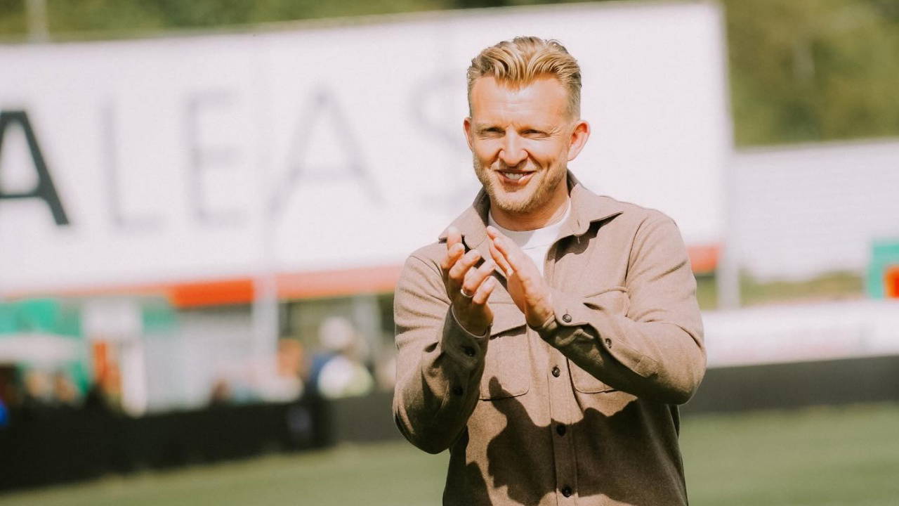Fenerbahçe'den resmi açıklama: Dirk Kuyt yardımcı antrenör olarak geri dönüyor