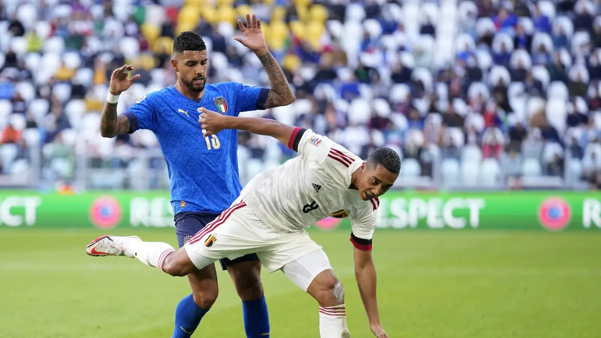 Fenerbahçe'den 5 milyon euroluk sol bek hamlesi: Emerson Palmieri
