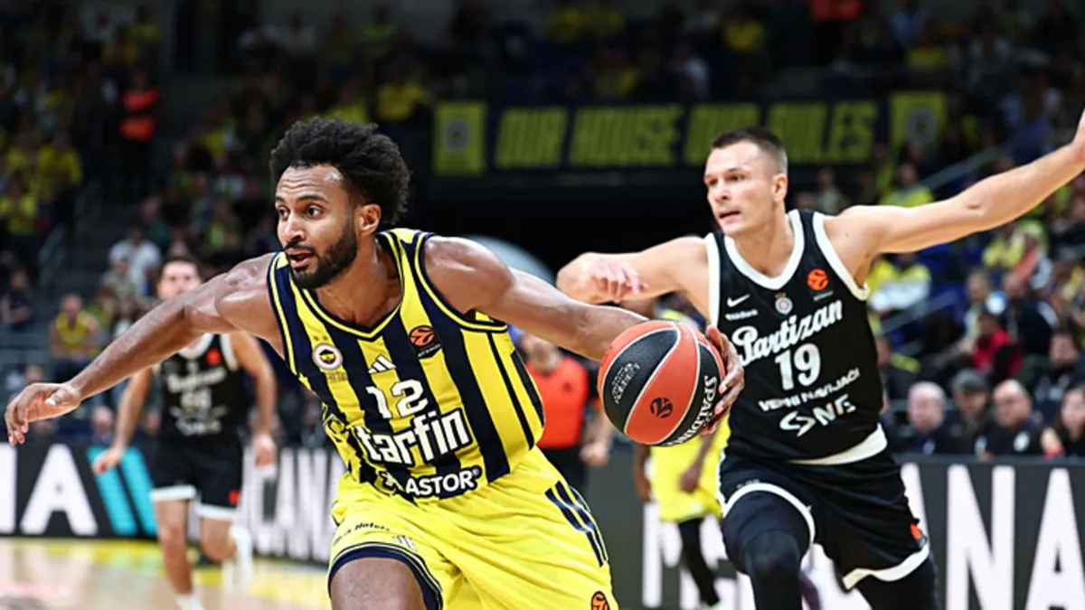 Fenerbahçe evinde Partizan'ı 74-65 mağlup etti