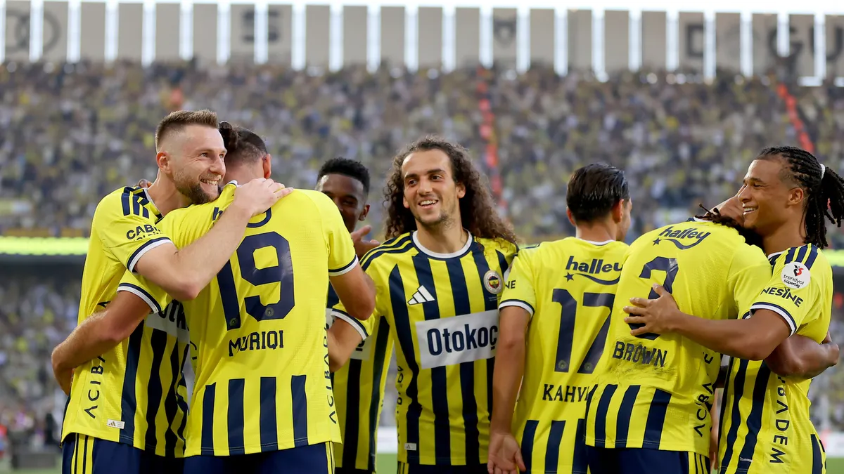 Fenerbahçe'den Tarihi Fark: Eyüpspor'u 8-0 Yıktı