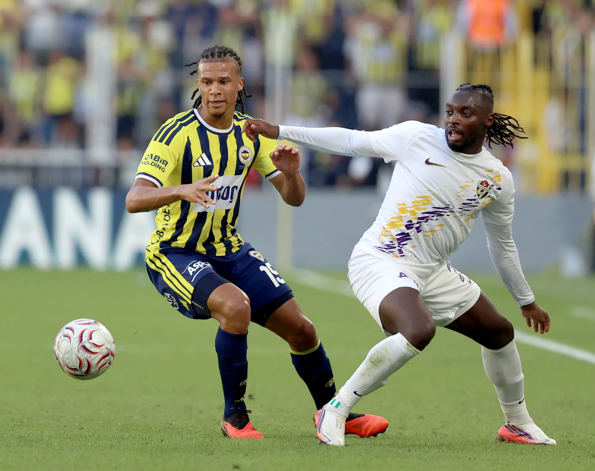 Fenerbahçe Eyüpspor'u 8-0 Yendi: Tarihi Skor