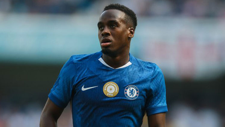 Fenerbahçe, Gittens Transfer İddialarına Resmi Yanıt Verdi