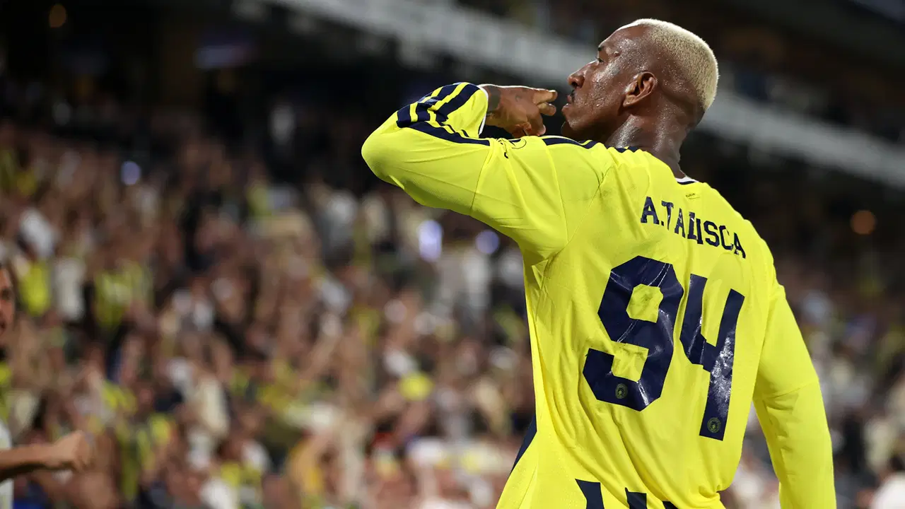 Fenerbahçe'nin Gornik Zabrze'yi Mağlup Eden Golü Polonya'da Yankı Buldu