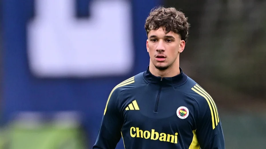 Fenerbahçe'de iki yeni transfer: Kamp kadrosu açıklandı