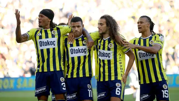 Fenerbahçe'den 983 Gün Sonra Bir İlk: İsmail Kartal Yönetiminde İlk Yarıda 5 Gol