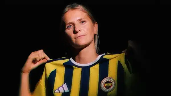 Fenerbahçe Kadın Futbol Takımı'na Yeni Zelandalı Stoper