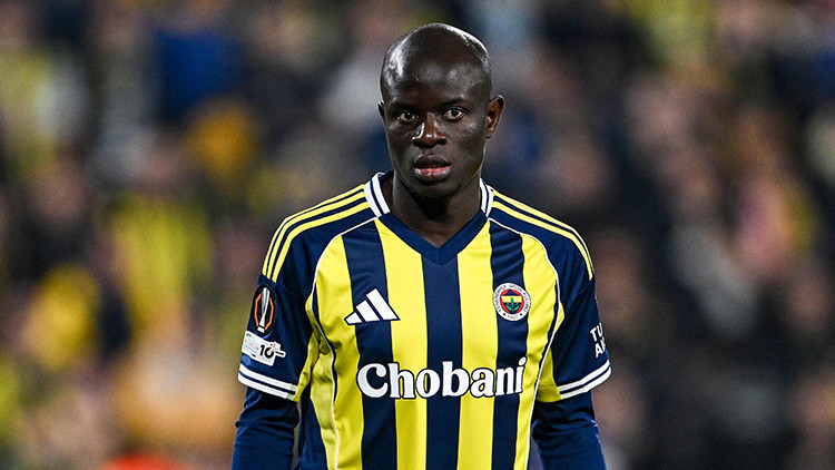 Fenerbahçe'de Kante UEFA Kadrosuna Dahil Edildi