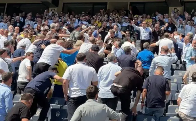 Fenerbahçe Kongresinde Tansiyon Yükseldi