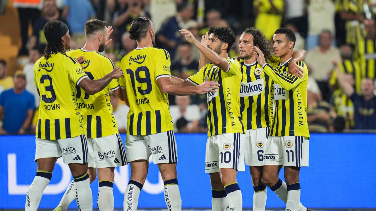 Fenerbahçe Konyaspor'u 4-2 Devirdi: Greenwood Farkı