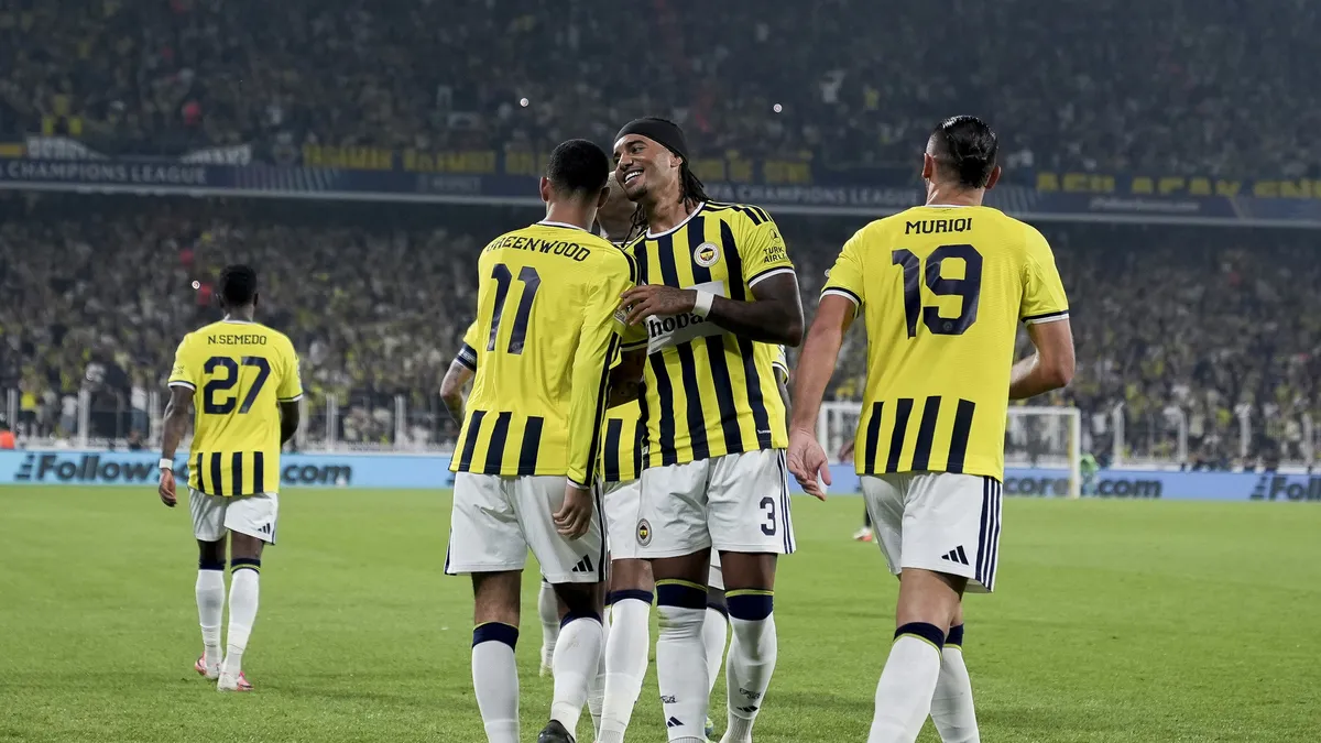 Fenerbahçe Konyaspor'u Konuk Ediyor: İsmail Kartal'ın İlk 11'i Belli Oldu