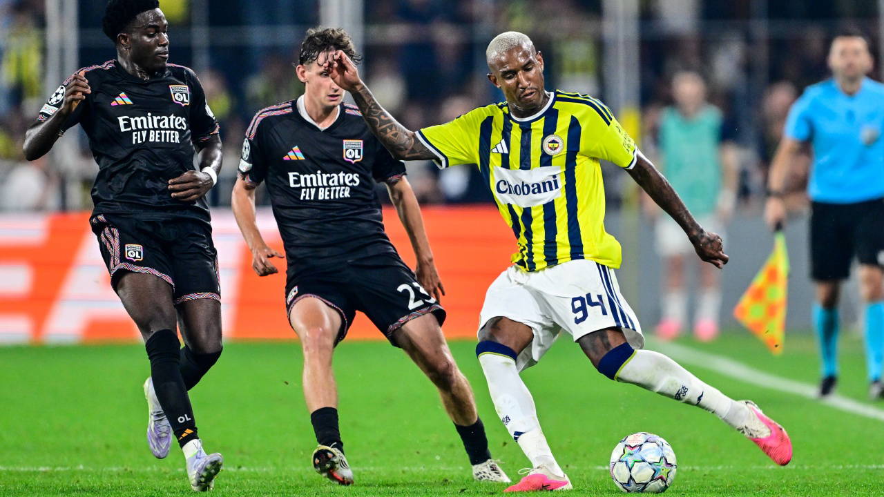 Fenerbahçe Fransa'ya Avantajı Bıraktı: 1-1 Lyon