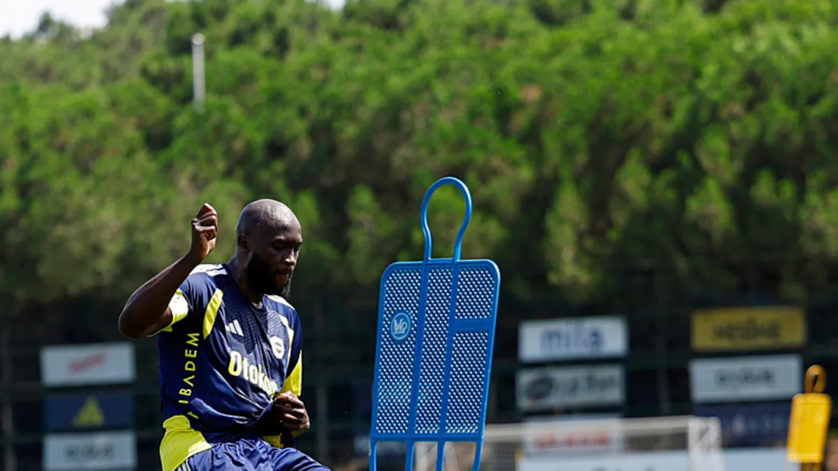 Fenerbahçe'de Lyon maçı öncesi Lukaku şoku