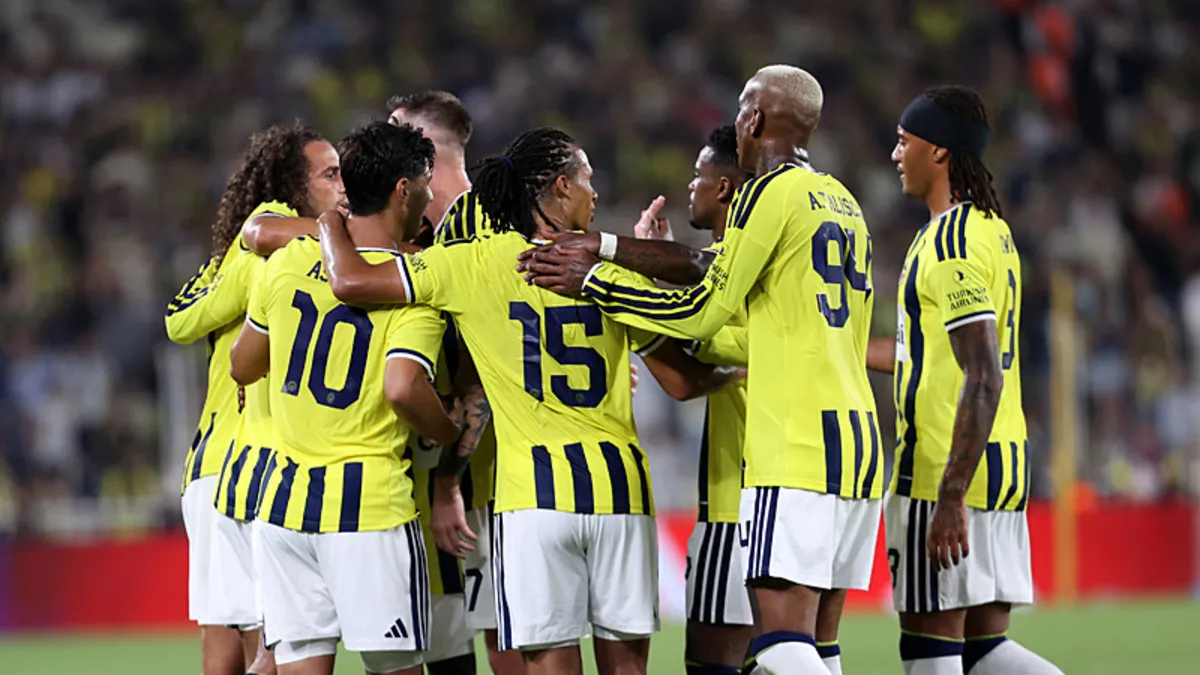 Fenerbahçe-Lyon UEFA Şampiyonlar Ligi'nde Karşı Karşıya! Maçın Saati ve Kanalı