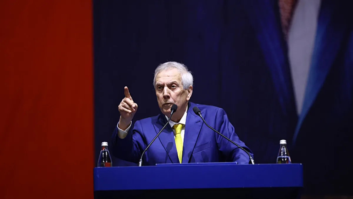 Fenerbahçe Mali Genel Kurulu'ndan Yönetime Tam Yetki