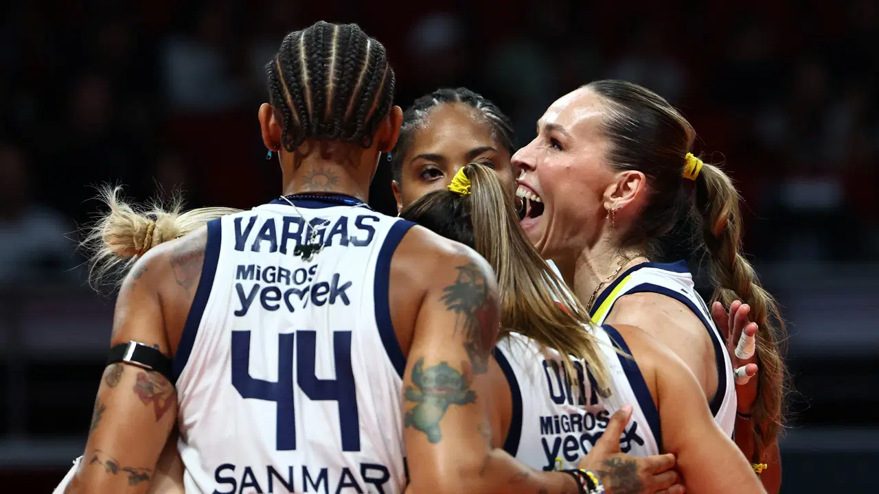 Fenerbahçe Medicana Voleybolda Derbiyi Kazandı