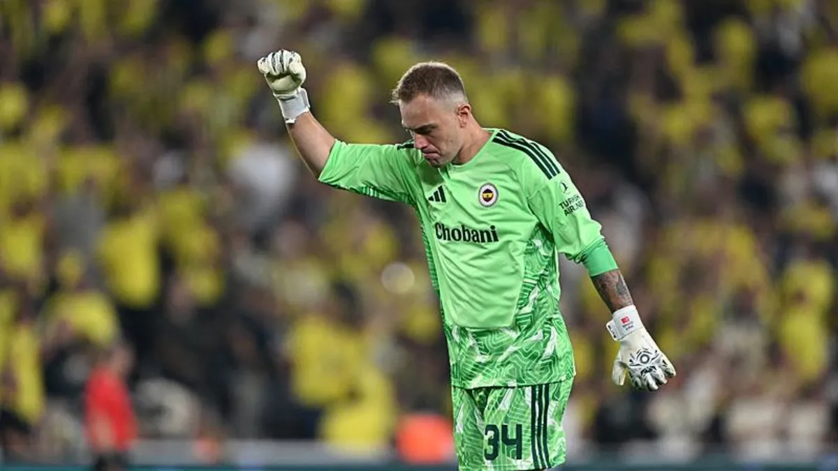 Fenerbahçe'de Mert Günok krizi çözdü: Kalede 1 numara