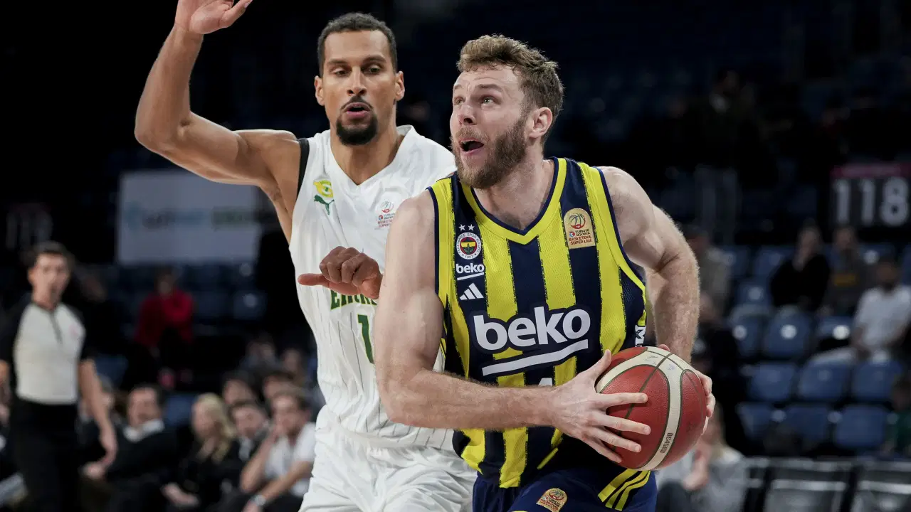 Fenerbahçe'de Melli imzası: 2 yıl daha