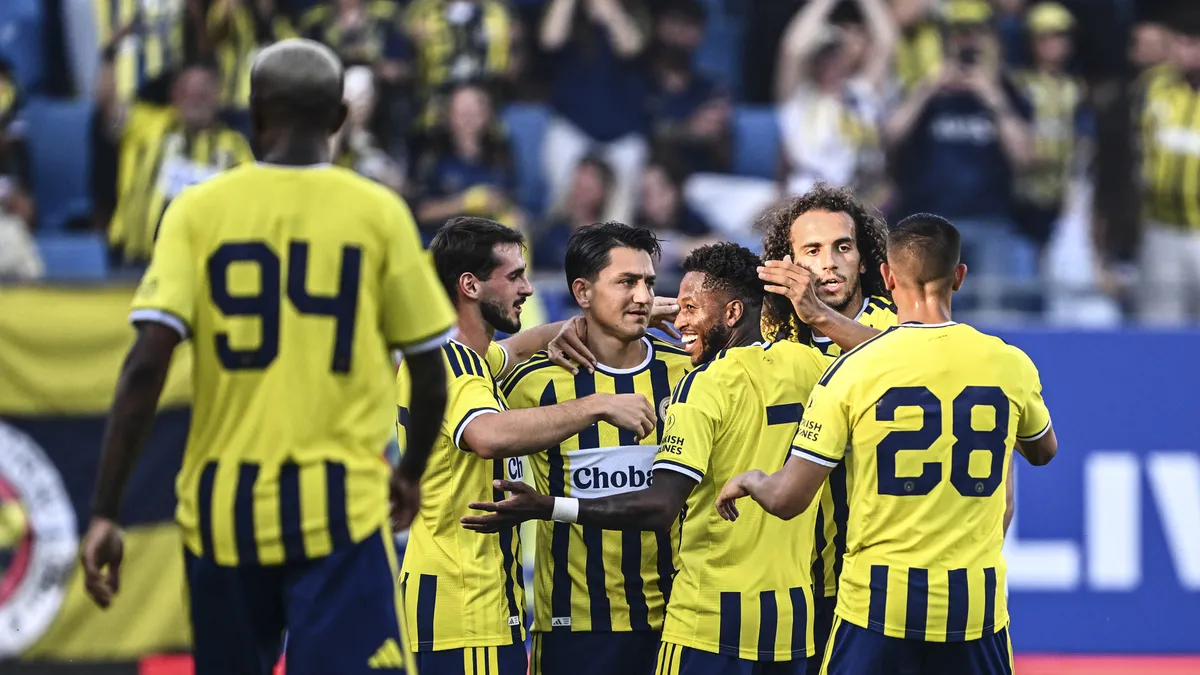 Fenerbahçe, Pogon Szczecin’i 4-0 Yenerek Hazırlık Maçında Farka Koştu