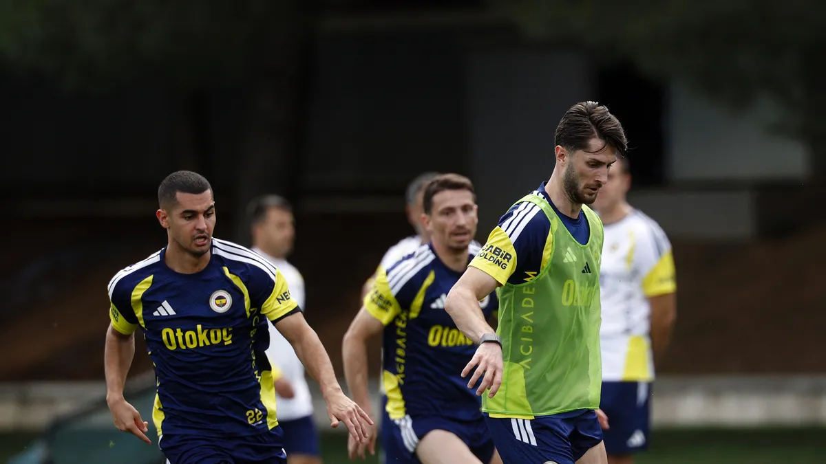 Fenerbahçe Roma Maçı Hazırlıklarını Sürdürüyor