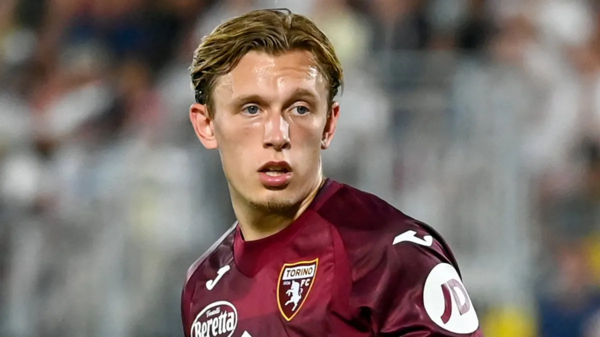 Fenerbahçe sağ bek için Torino'nun Pedersen'ini istiyor
