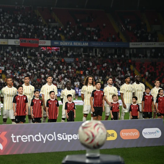 Fenerbahçe'de sakatlık şoku: Yıldız isim Aston Villa maçı öncesi antrenmana çıkamadı