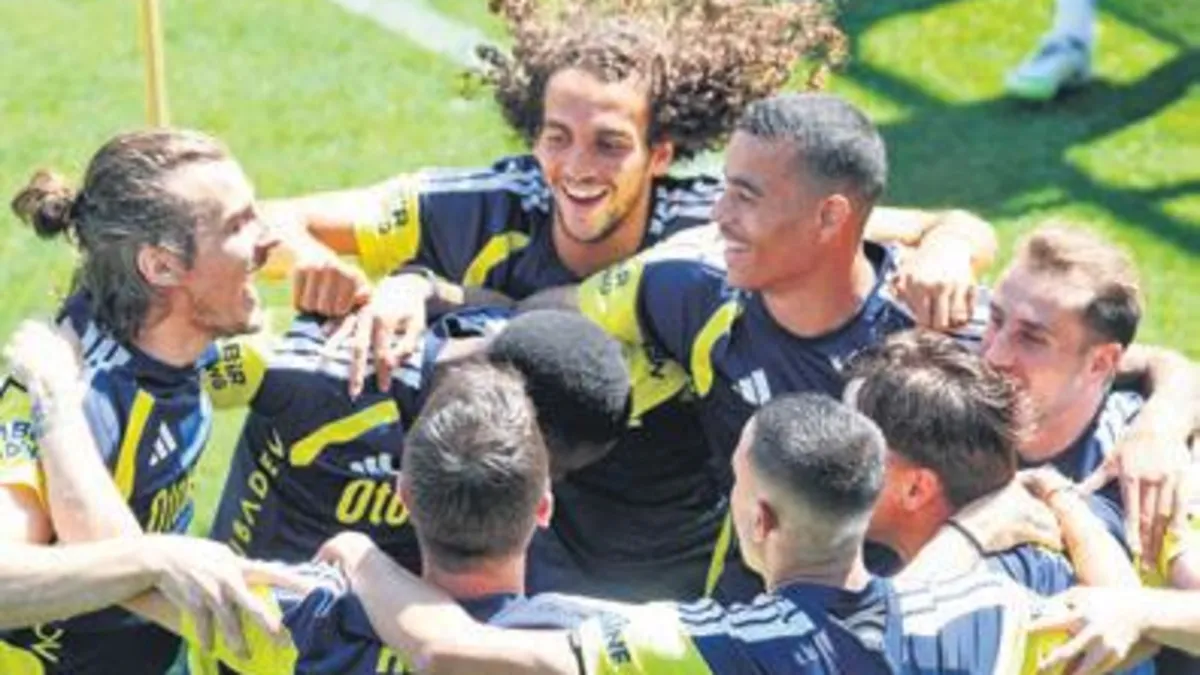 Fenerbahçe, 17 Yıllık Şampiyonlar Ligi Hasretine Son Vermek İçin Sahaya Çıkıyor