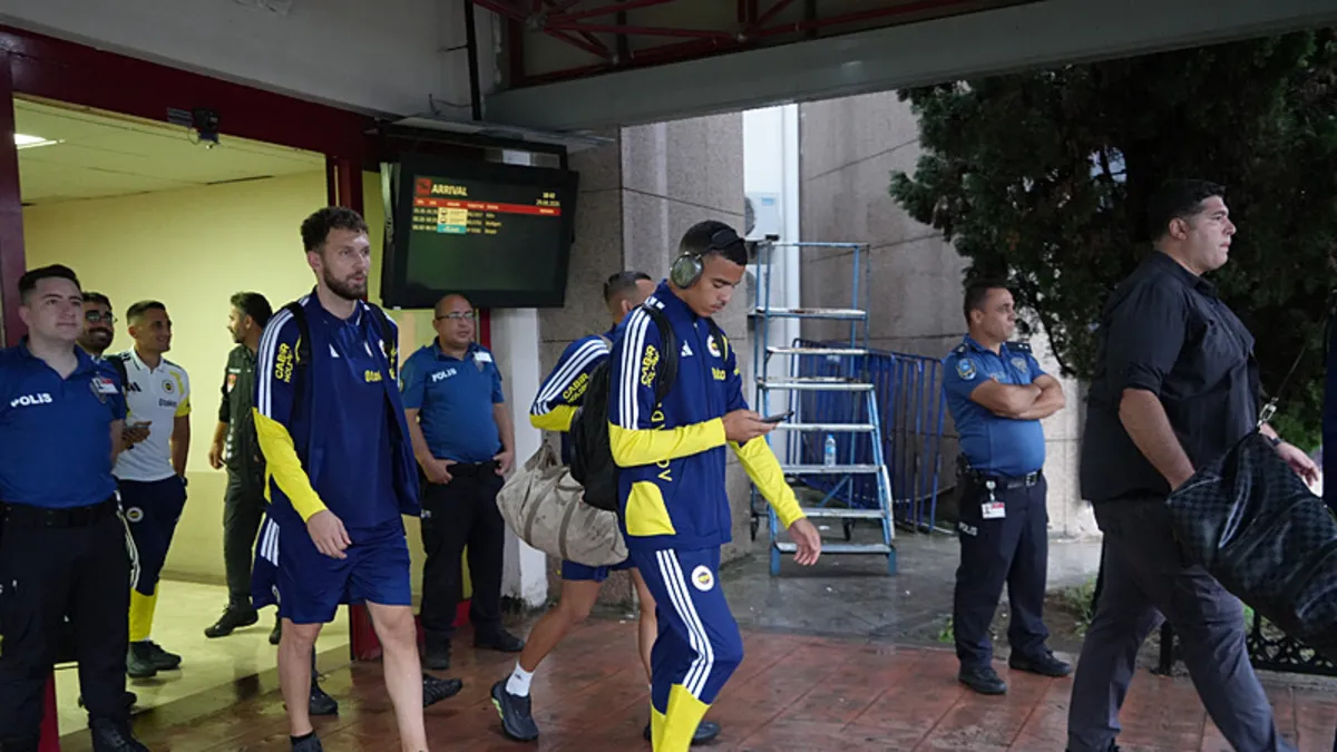 Fenerbahçe, Samsunspor Maçı İçin Samsun'da: Kafile Şehre Ulaştı