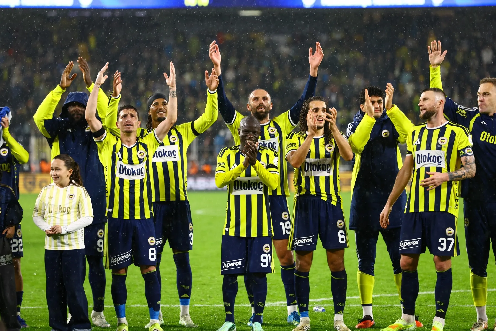 Fenerbahçe, Slavia Prag karşısında ilk Avrupa galibiyetini arıyor