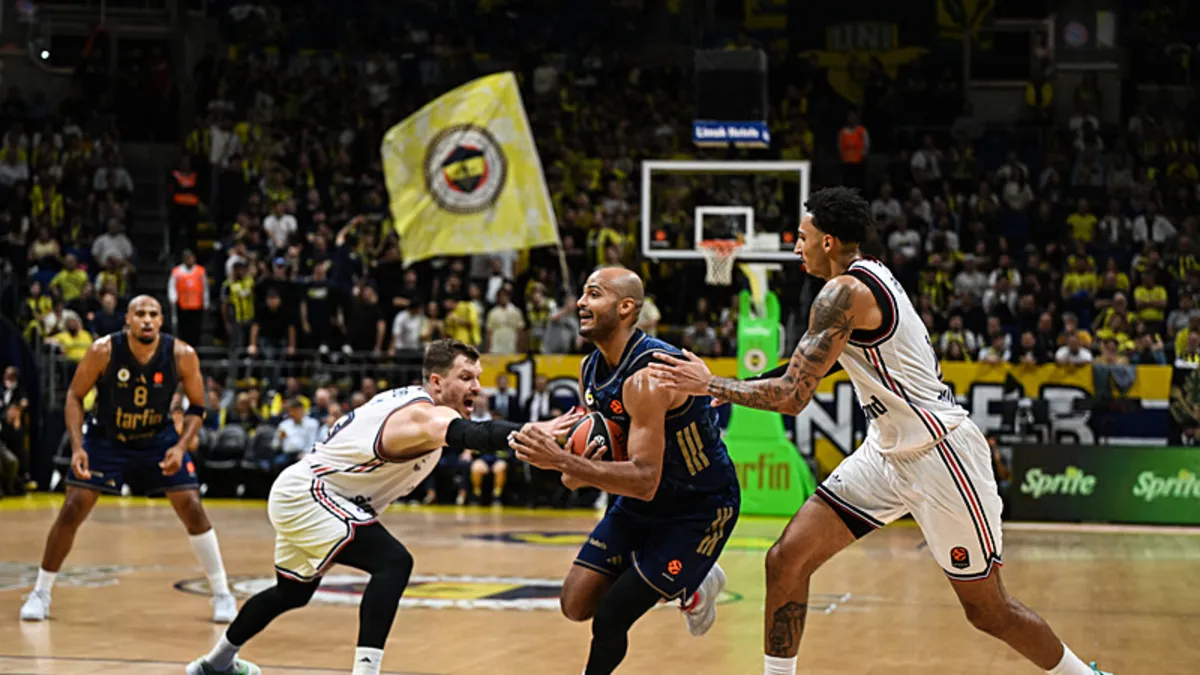 Fenerbahçe Tarfin, Bayern Münih'i 100-76 yendi