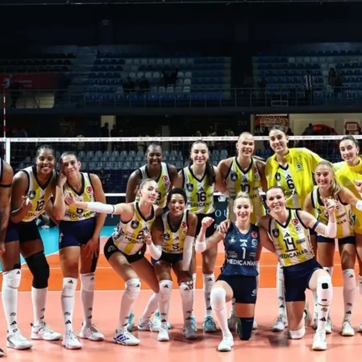 Fenerbahçe'den Tarihi Geri Dönüş: Beşiktaş'ı 3-2 Yendi