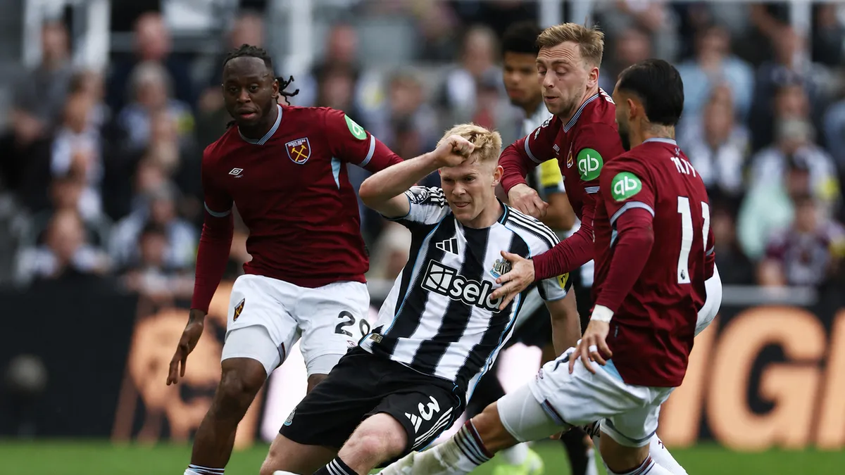 Fenerbahçe'ye transfer sürprizi: West Ham'dan Wan-Bissaka geliyor