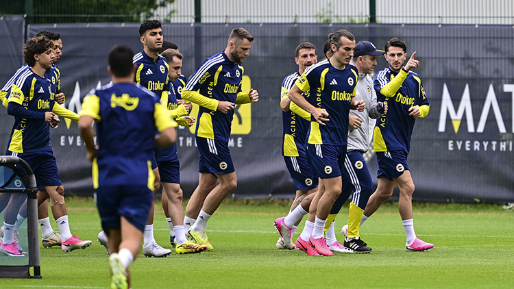 Fenerbahçe UEFA Kadrosunu Güncelledi: Muriqi Listede, Kante Bekleniyor