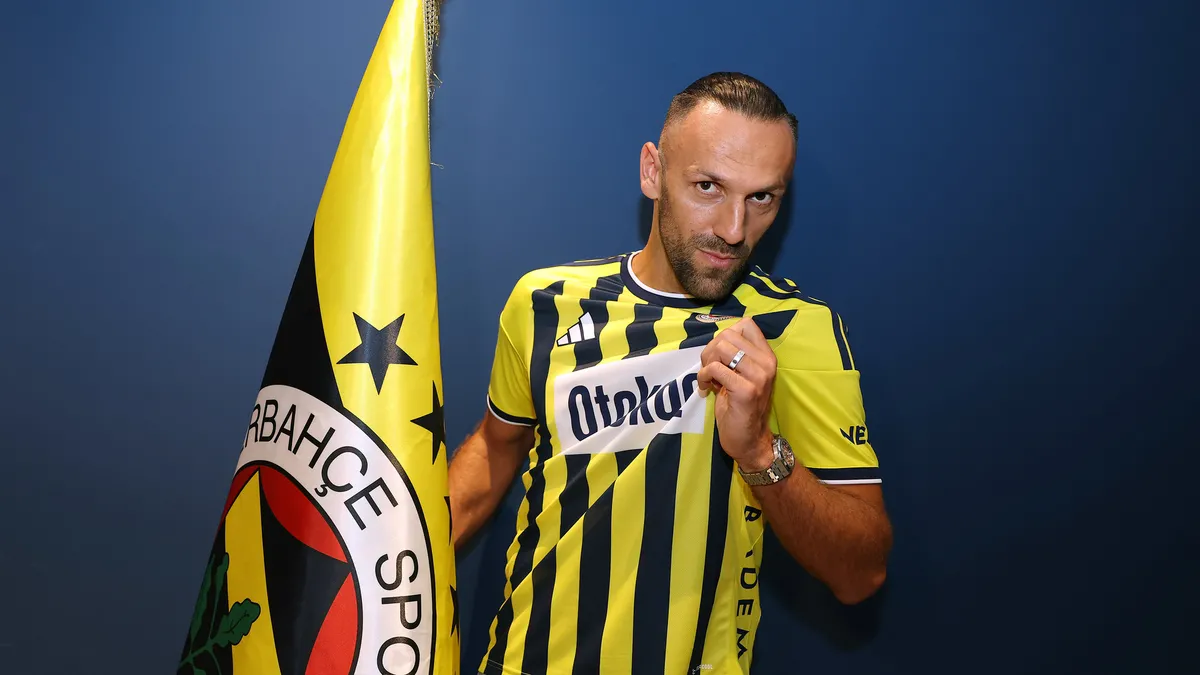 Fenerbahçe, Vedat Muriqi transferini resmen duyurdu
