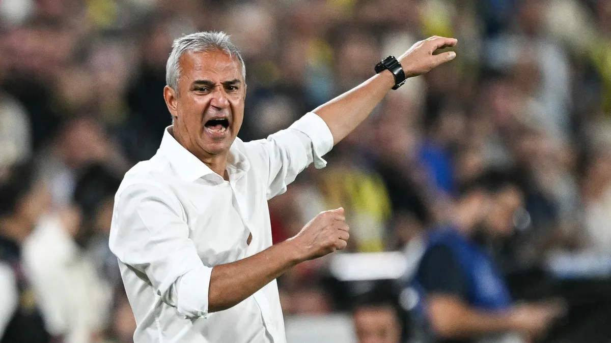 Fenerbahçe'de Yeni Teknik Direktör Arayışı: Kartal İstifa Etti