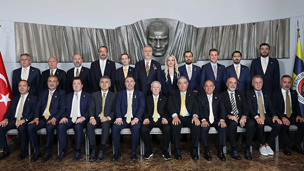 Fenerbahçe'de Yıldırım dönemi ilk toplantı ile başladı