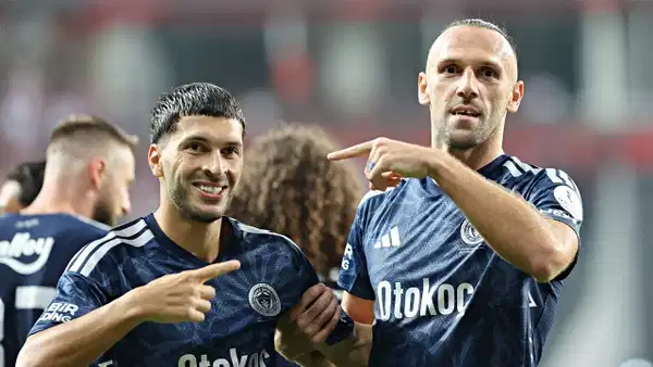 Fenerbahçe Zorlu Samsunspor Deplasmanından 3 Puanla Döndü