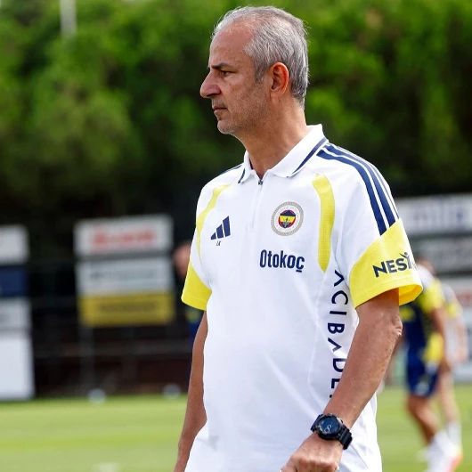 Fenerbahçe'de İki Eksik: Roma Maçı Kadrosu Şekillendi