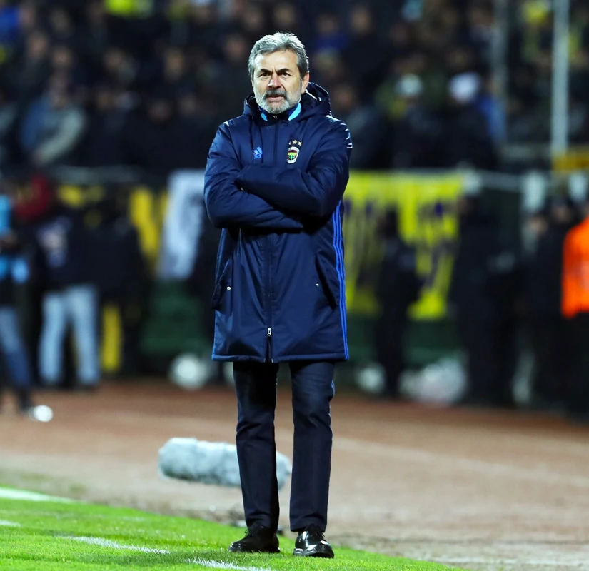 Fenerbahçe'de teknik direktör kararı: Aziz Yıldırım için flaş gelişme
